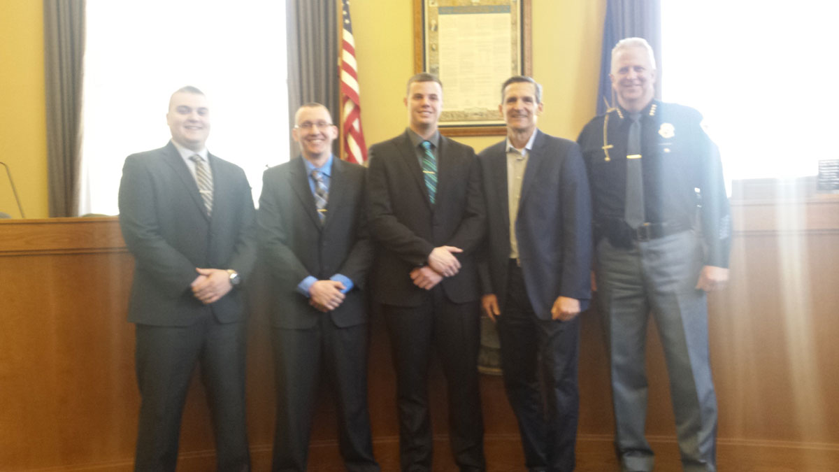 Valparaiso-Police-Department-Three-New-Officers-Sworn-to-Duty-in-2017