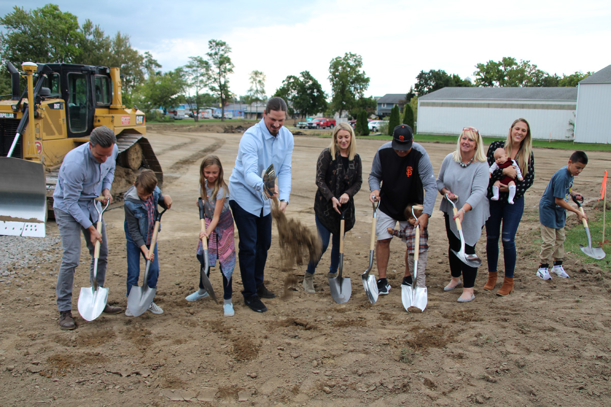 Valpo Parks Jeff Samardzija to Groundbreaking Celebration of