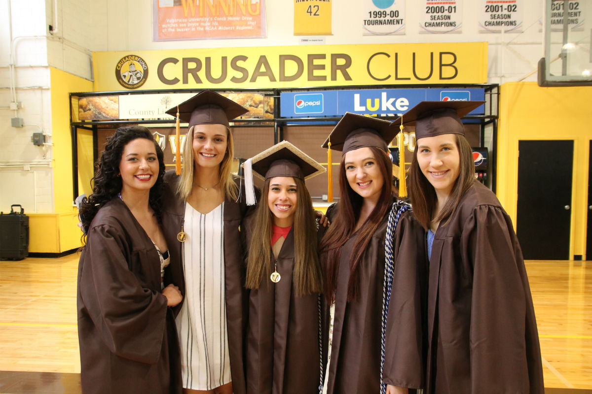 Valpo-U-Graduation-2017-08