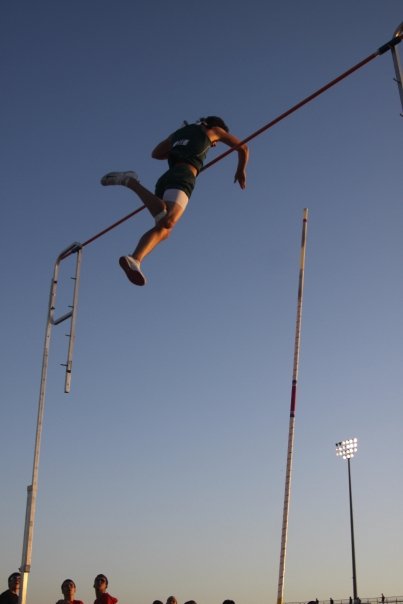 Valparaiso Pole Vaulting