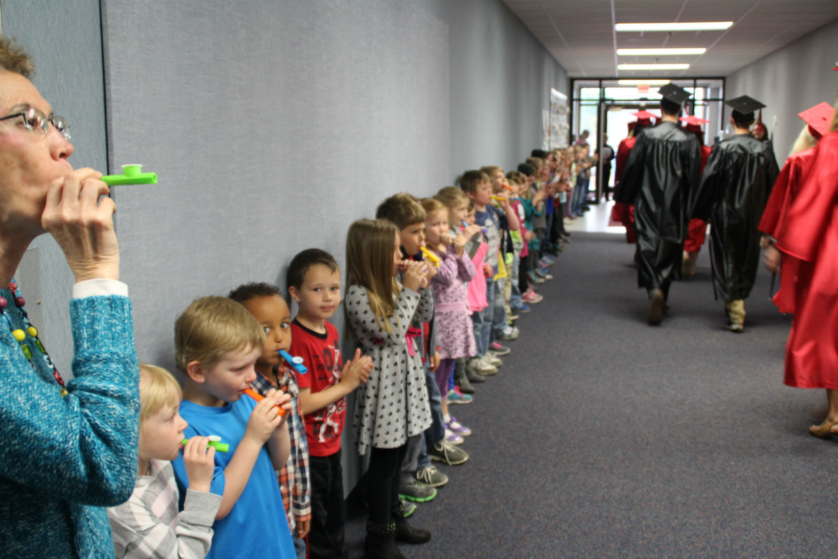 Washington-Township-High-School-Senior-Ele-Walk-4