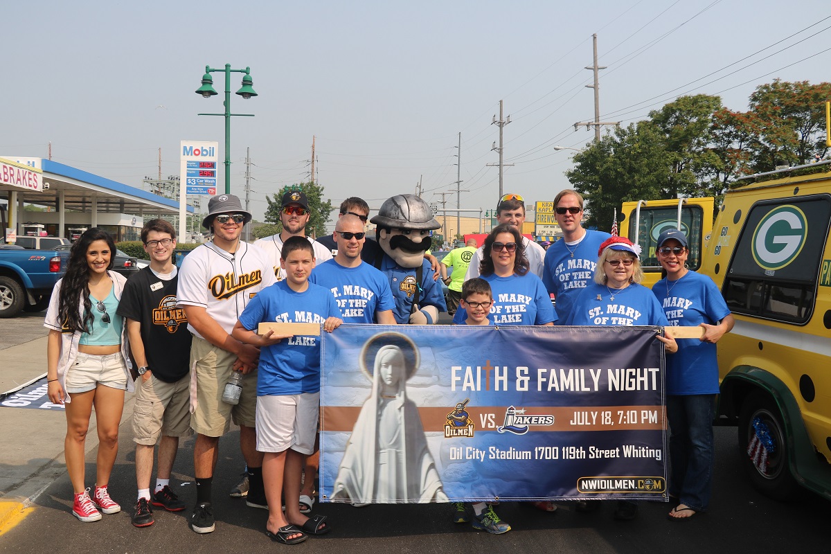 Whiting-Parade-2015 3